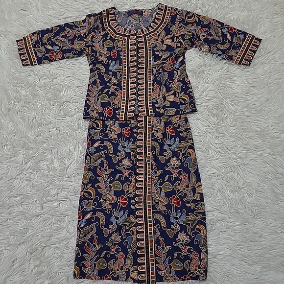 Singapore Exclusive Collection Airlines Uniform Costume Size Small Kids? - Picture 1 of 16